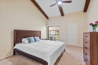 8600 Tuscany Ave, Unit 423 in Playa Del Rey, CA - Building Photo - Building Photo