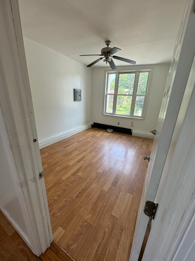 286 Manor Rd in Staten Island, NY - Building Photo - Building Photo