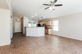 11209 W Rio Vista Ln in Avondale, AZ - Building Photo - Building Photo