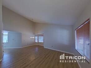 4718 S Ireland Ct in Aurora, CO - Building Photo - Building Photo