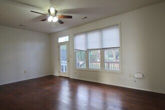 2911 Diamond Spring Ln in Rockingham, VA - Building Photo - Building Photo