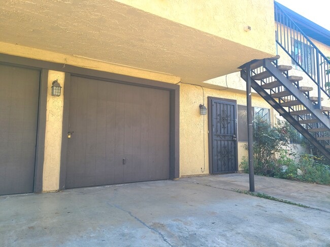 property at 318 N Nicholson Ave