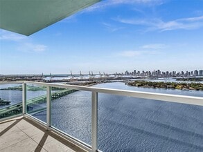 650 West Ave in Miami Beach, FL - Building Photo - Building Photo