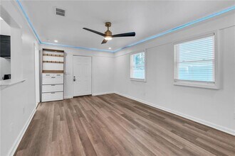 2851 Forrest Hills Dr SW in Atlanta, GA - Building Photo - Building Photo