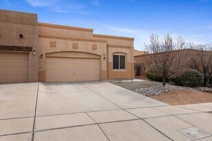 2246 Cortina Loop SE in Rio Rancho, NM - Building Photo