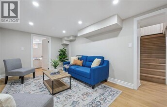 56 Dover St in Waterloo, ON - Building Photo - Building Photo