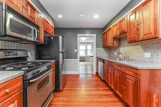 17 Hastings St in Boston, MA - Building Photo - Building Photo