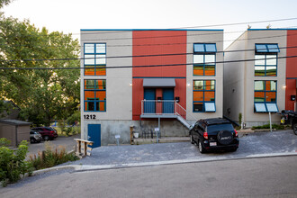 103 13 St SE in Calgary, AB - Building Photo - Building Photo