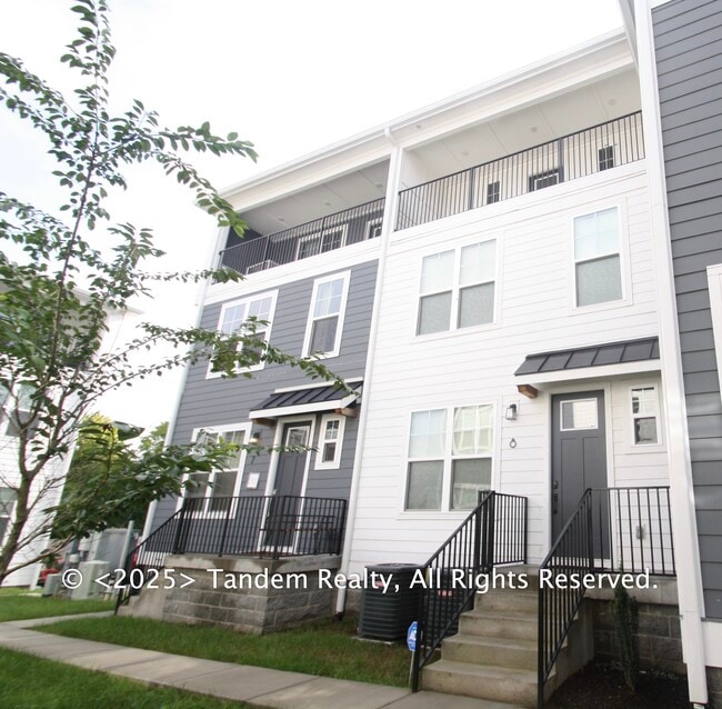105 Duke St in Nashville, TN - Building Photo - Building Photo