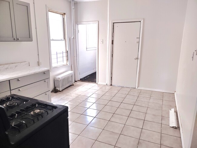 482 Irvine Turner Blvd, Unit 1