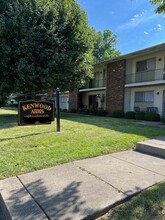 Kenwood Arms in Louisville, KY - Foto de edificio - Building Photo