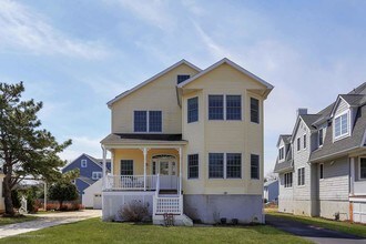 111 York Ave in Spring Lake, NJ - Building Photo - Building Photo