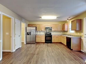 5137 Brahman Dr in Greensboro, NC - Foto de edificio - Building Photo