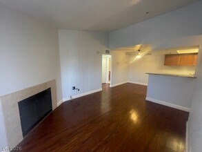 4200 S Valley View Blvd in Las Vegas, NV - Building Photo - Building Photo