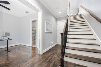 751 S Cesar Chavez Blvd in Dallas, TX - Building Photo - Building Photo