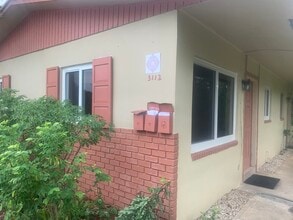 3112 SW 12th Plz, Unit 2 in Fort Lauderdale, FL - Building Photo - Building Photo