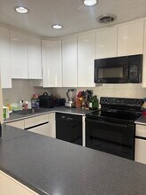 50 Green St in Brookline, MA - Building Photo - Building Photo