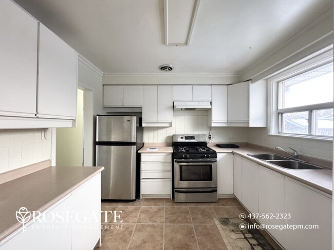 7 Kingsmere Crescent in Brampton, ON - Building Photo - Building Photo