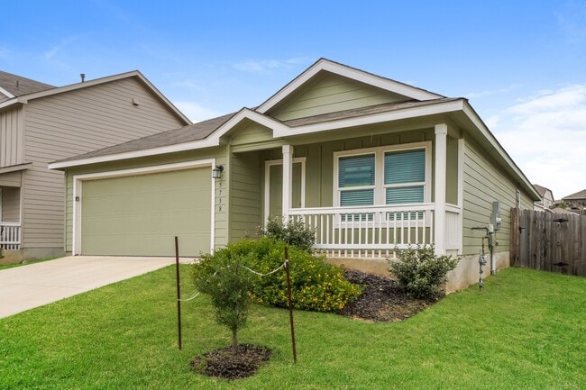 5738 Companion Lp in Bulverde, TX - Foto de edificio - Building Photo