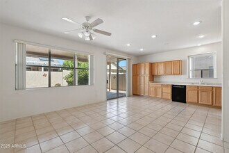 17934 W Deneen Way in Surprise, AZ - Building Photo - Building Photo