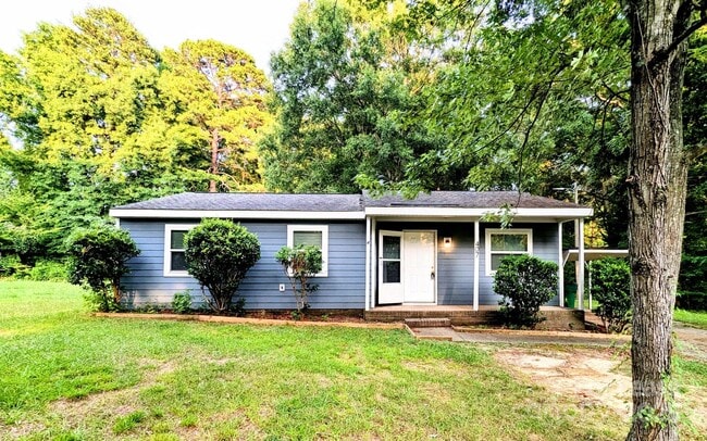 property at 407 Stirrup Ct