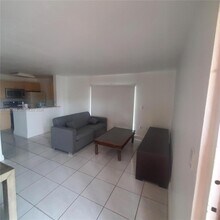 7151 Miami Lakes Dr in Hialeah, FL - Building Photo - Building Photo