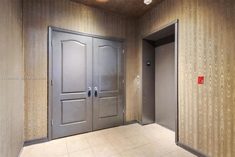 6051 N Ocean Dr in Hollywood, FL - Building Photo - Building Photo