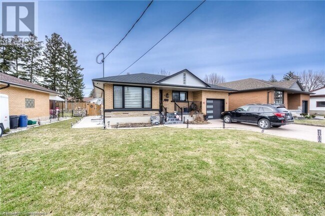 410 Krug St in Kitchener, ON - Building Photo - Building Photo