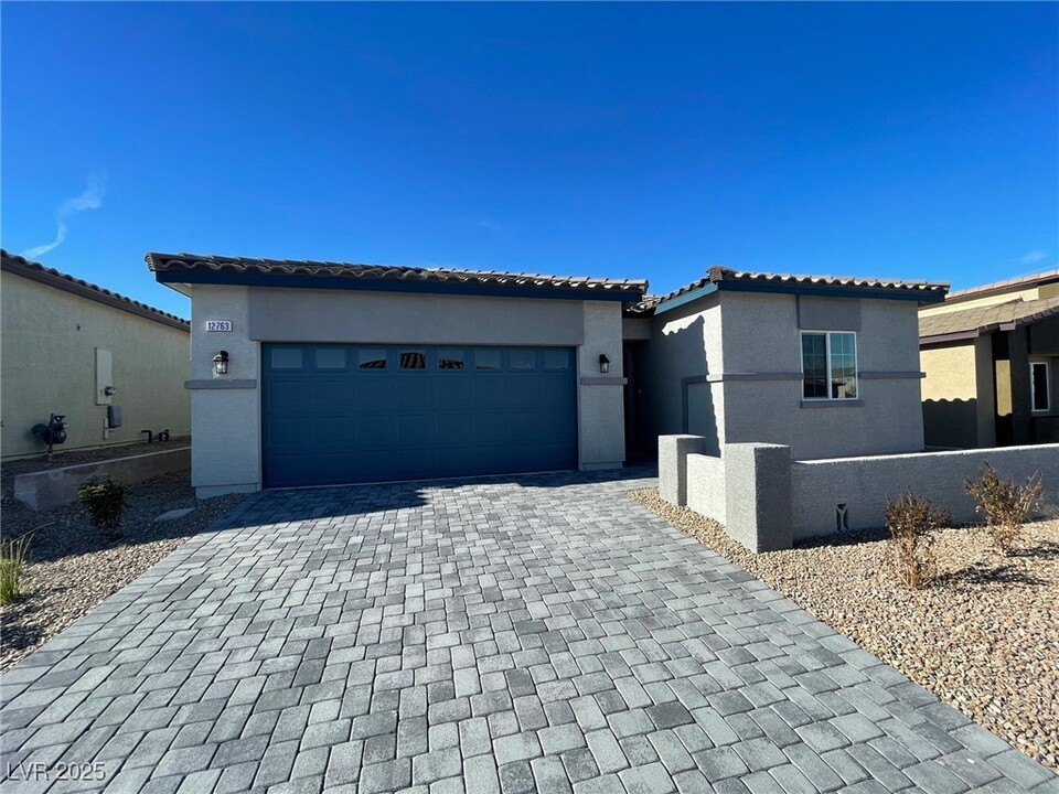 12763 Silver Satin in Henderson, NV - Building Photo