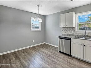 1602 Forbes Ct in Wilmington, NC - Building Photo - Building Photo