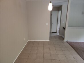 11 Ruth Ct in Middletown, NY - Building Photo - Building Photo