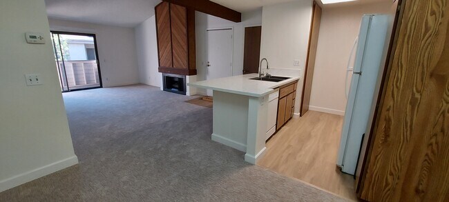 9150 Gramercy Dr, Unit 292 in San Diego, CA - Building Photo - Building Photo