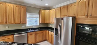 223 Wintergull Ln in Annapolis, MD - Building Photo