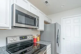 2933 Locust Grv Ct in Harrisonburg, VA - Building Photo - Building Photo