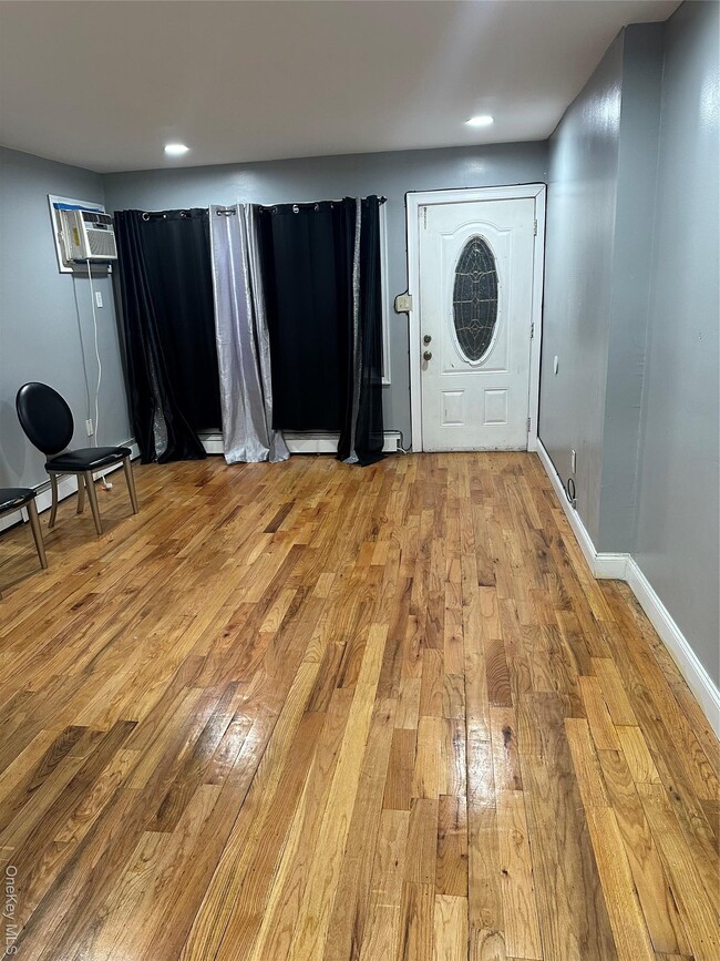 180-11 146th Ave in Queens, NY - Building Photo - Building Photo