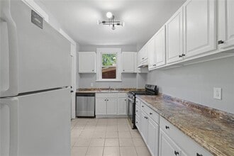 2450 Starkamp St in Pittsburgh, PA - Building Photo - Building Photo