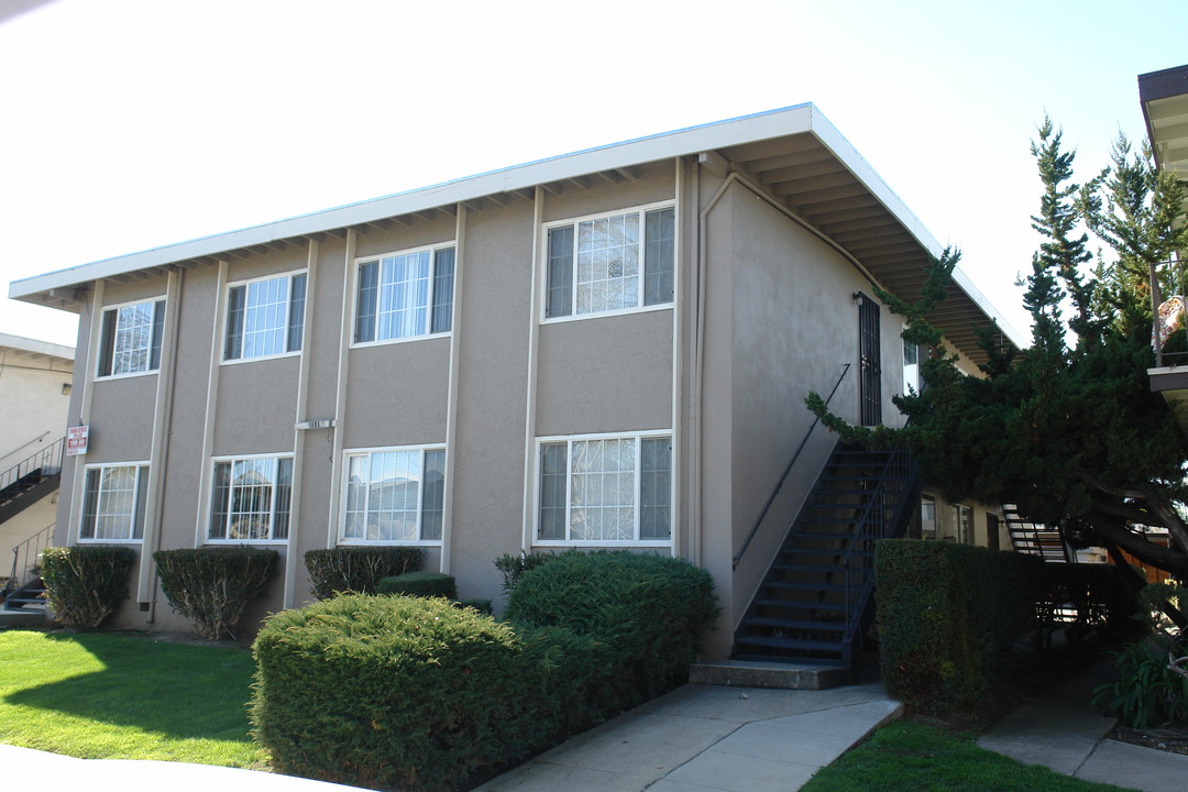 1119 Roewill Dr in San Jose, CA - Building Photo