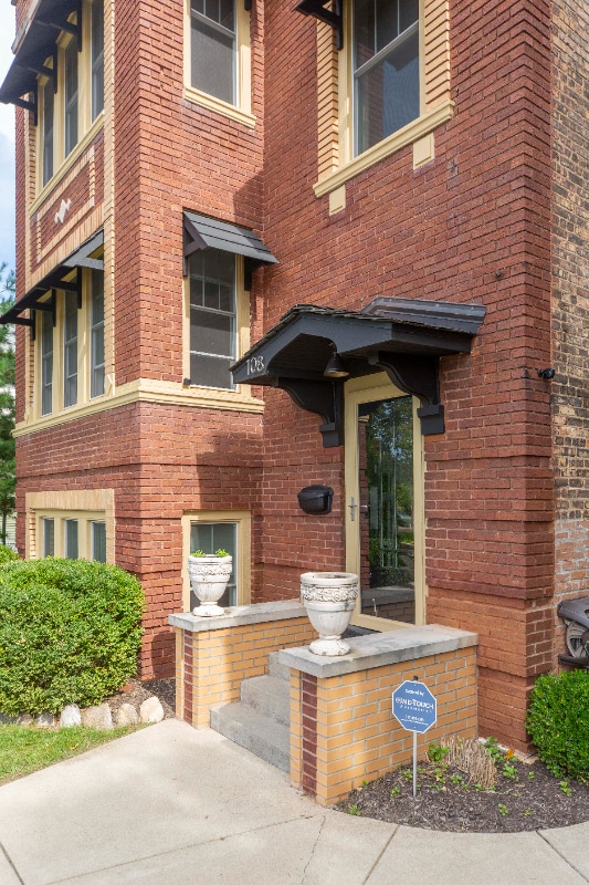 108 S Notre Dame Ave in South Bend, IN - Building Photo - Building Photo