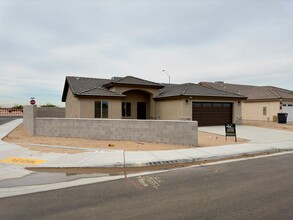 436 S Emmanuel Ave in San Luis, AZ - Building Photo - Building Photo