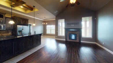 111 London Dr in Elgin, OK - Building Photo - Building Photo