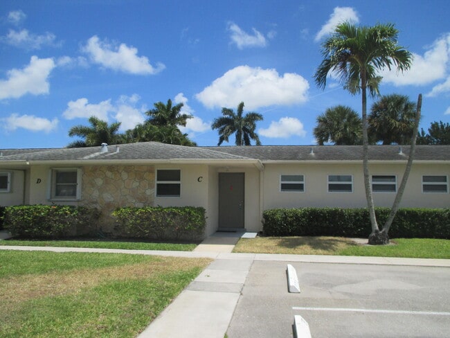 2715 Emory C Dr