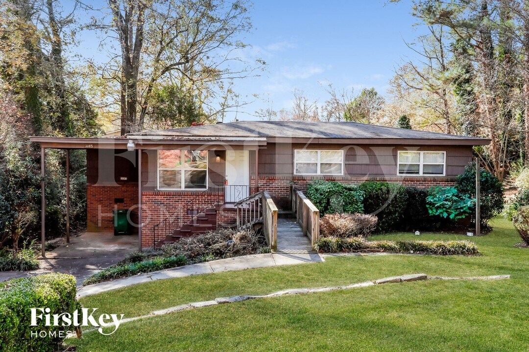 3085 Piper Dr in Decatur, GA - Building Photo