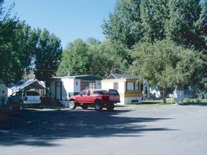 Trees Court in Prineville, OR - Building Photo - Building Photo