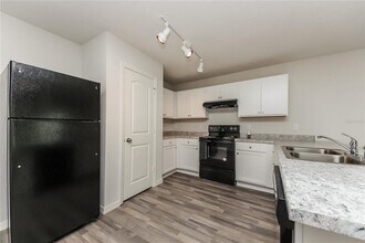 230 Hyacinth Ct in Poinciana, FL - Building Photo - Building Photo