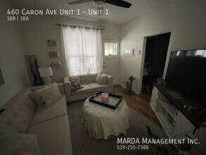 460 Caron Ave in Windsor, ON - Building Photo - Building Photo