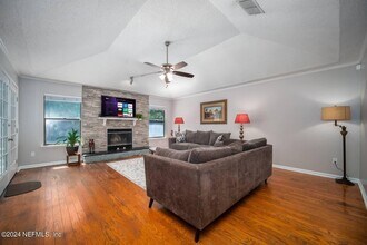 10062 Hawks Hollow Rd in Jacksonville, FL - Building Photo - Building Photo