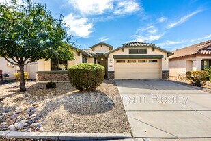 38426 N Beverly Ave in San Tan Valley, AZ - Building Photo