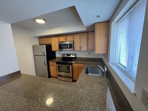 325 Franklin St, Unit 308 in Cambridge, MA - Building Photo - Building Photo