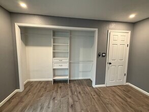 710 S Silver St in Paola, KS - Building Photo - Building Photo