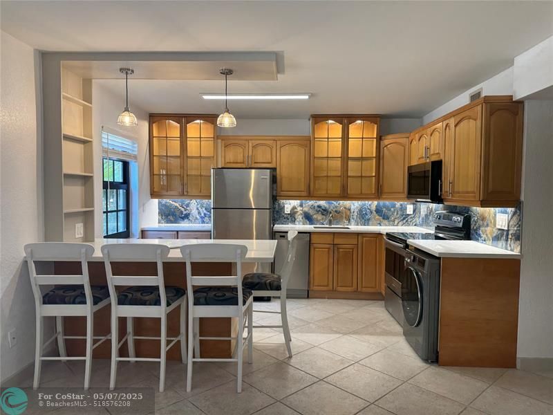 815 NE 28th St in Wilton Manors, FL - Building Photo